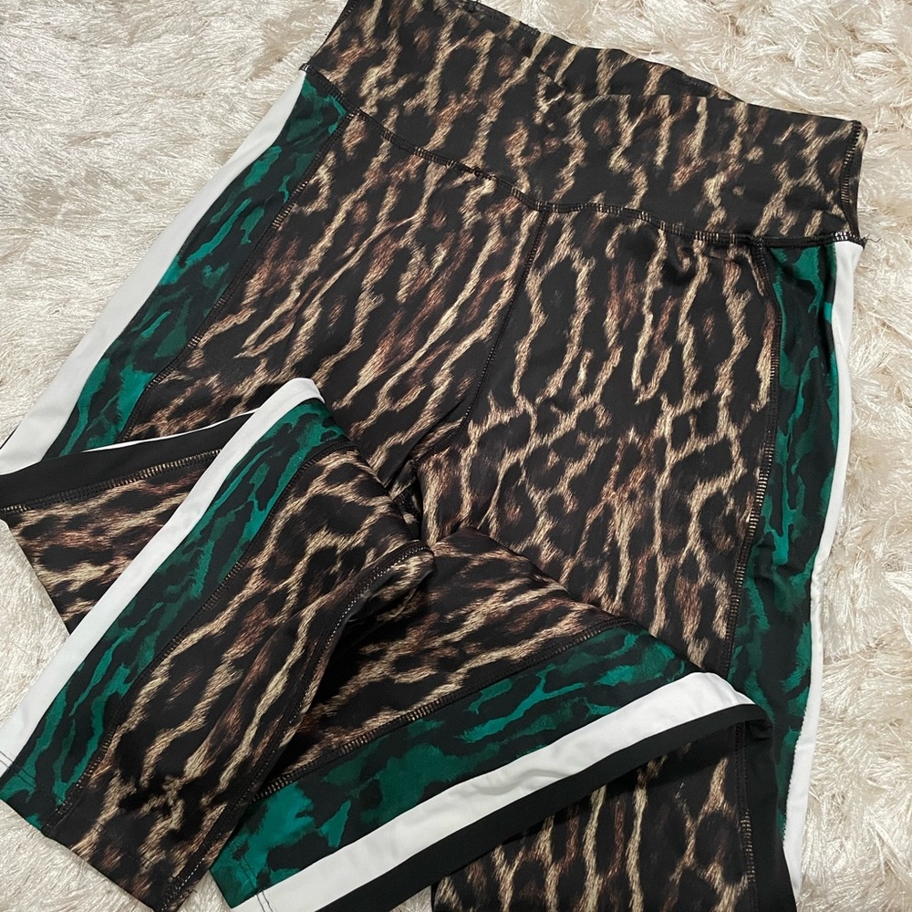 Pam & Gela leopard leggings
